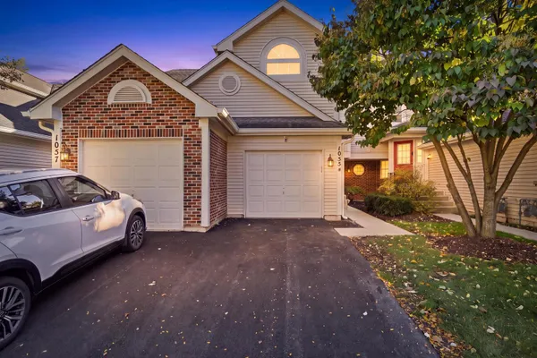 1055 WOODHILL CT