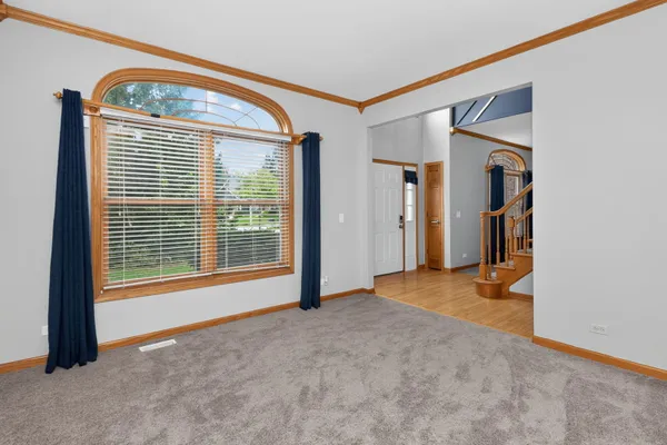 2121 BURNHAM CT