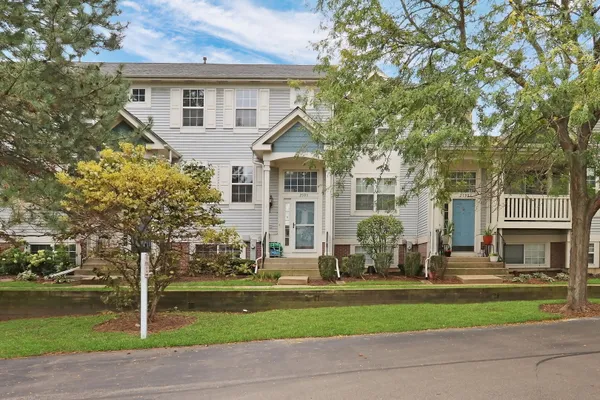2595 N AUGUSTA DR