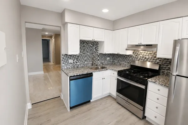 680 MARILYN AVE 210