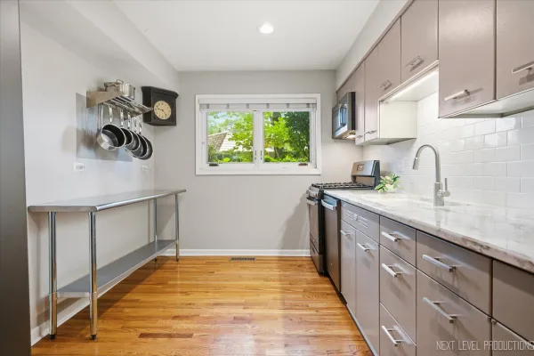 250 KENSTON CT 250