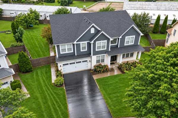 408 PINEHURST CT