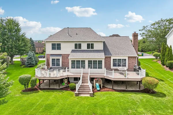 16 EAGLE RIDGE DR