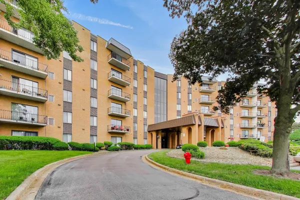 900 W SUNSET DR 409
