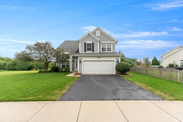 1256 PENNSBURY LN