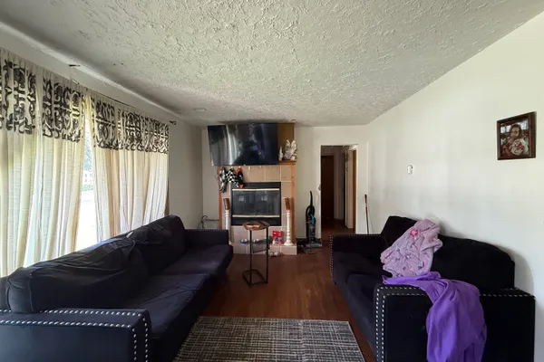 357 SERENA DR
