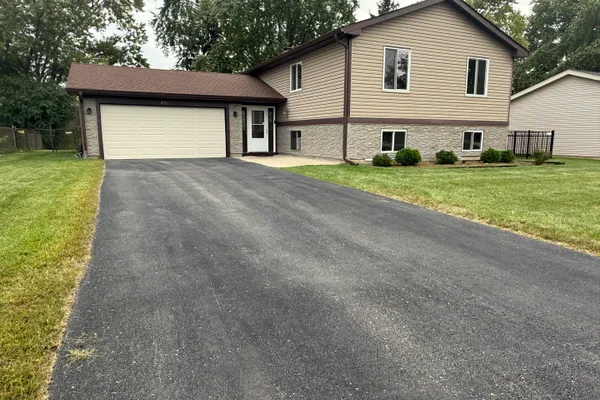 2341 LEEWARD LN