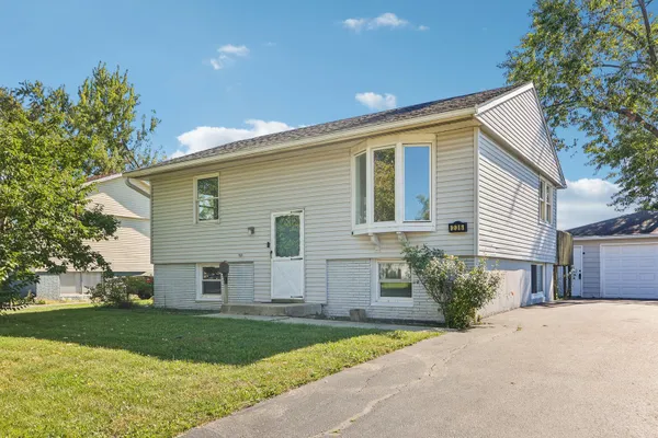 236 E ROSE ST
