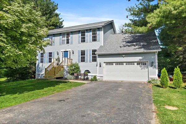 213 GRIFFIN PL