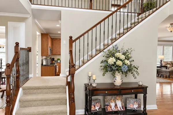 410 THORNWOOD WAY