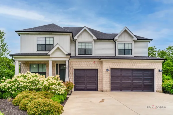 124 LILLY CT