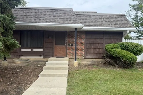 5560 COURT F F