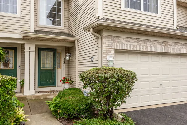 347 GLADSTONE LN