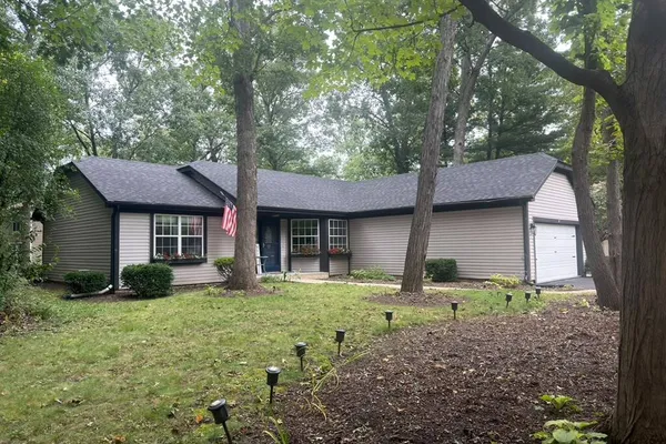 4 DARTMOUTH CT