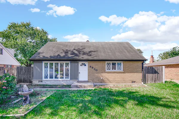 8930 SARATOGA DR