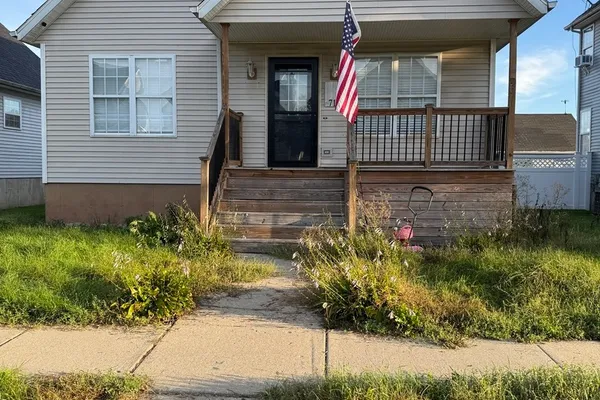 711 PROSPECT AVE