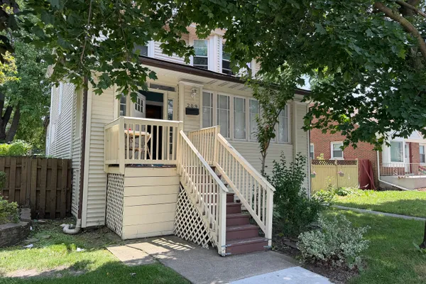 209 S 19TH AVE
