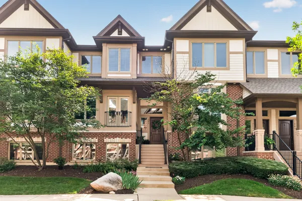 321 BROWNSTONE DR