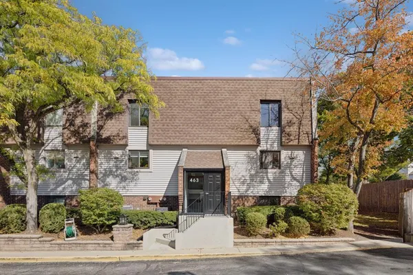 463 ELM ST 1H