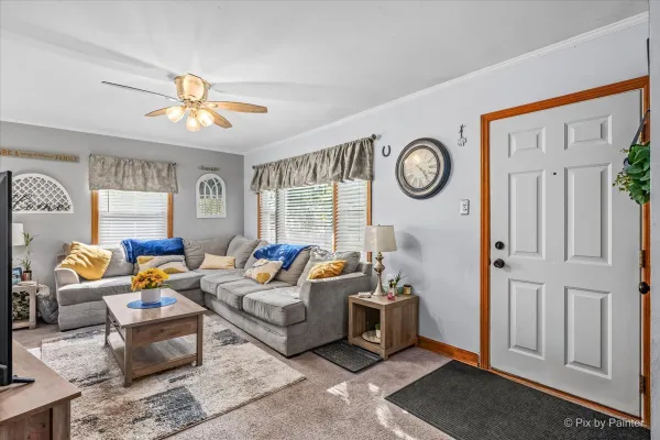 249 W BUTTERFIELD RD