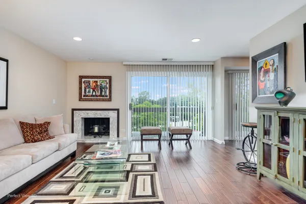 1250 RUDOLPH RD 4E
