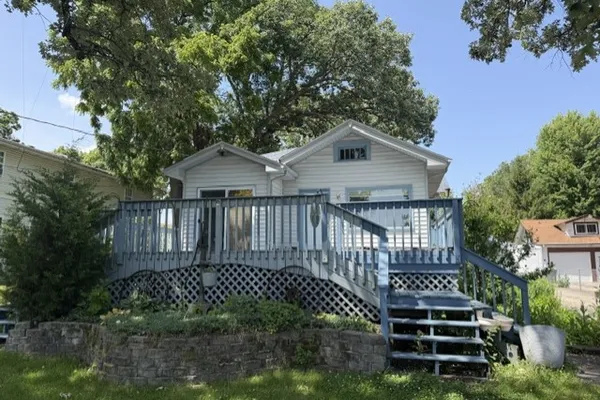 414 W PARK AVE