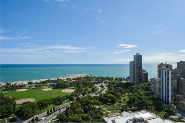1660 N LASALLE DR 3403