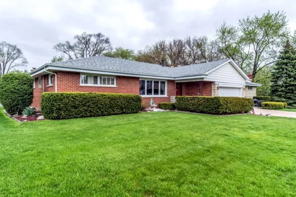 21W146 TEE LN