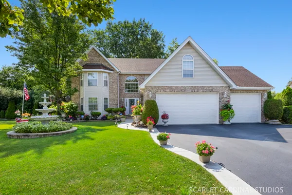 1115 MARCELLA LN