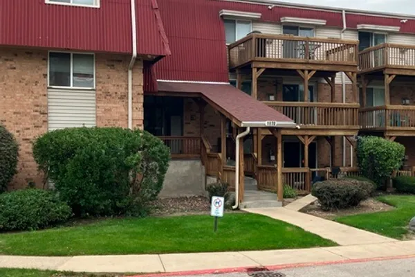 1870 TALL OAKS DR 1102
