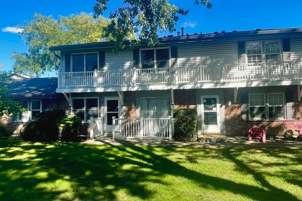 203 EMERSON CT B