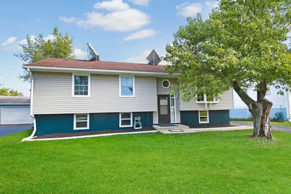 117 N CEDAR LN