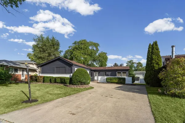 160 LANCASTER LN