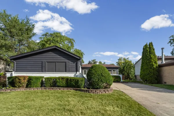 160 LANCASTER LN