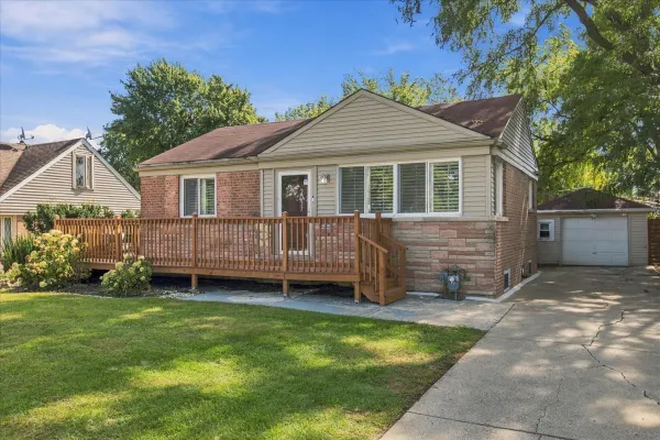 2037 E TOUHY AVE