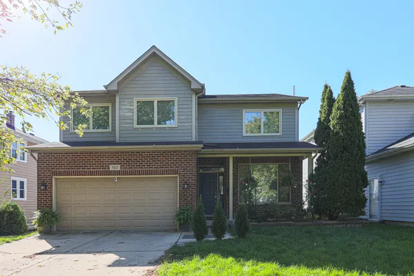 507 E PARK BLVD