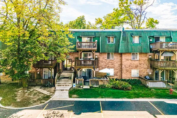 1942 TALL OAKS DR 1A