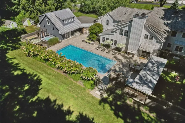 1 DELAWARE RD