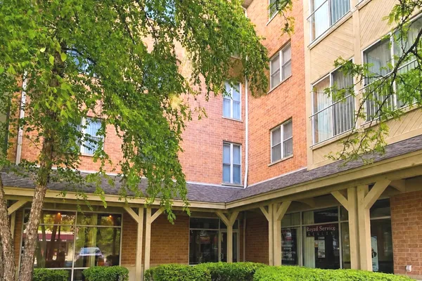 100 N BOKELMAN ST 429