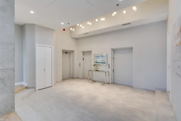 200 N DEARBORN ST 4700
