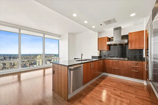 401 N WABASH AVE 48E
