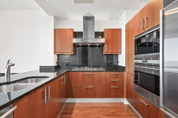 401 N WABASH AVE 48E