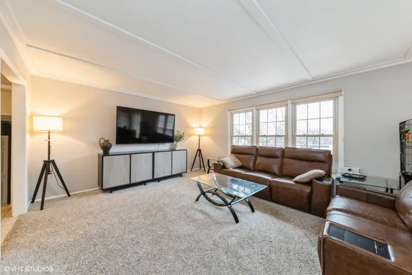 264 EVERGREEN LN