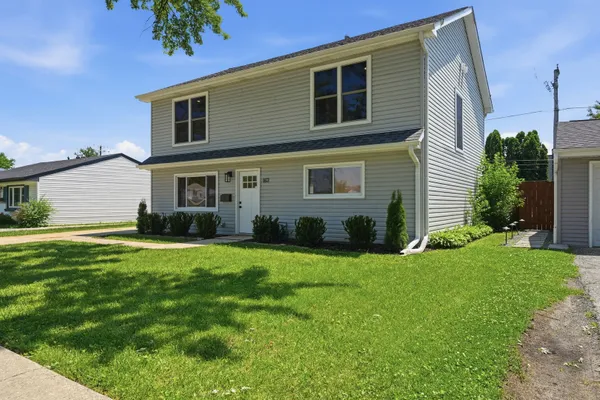 163 W MANCHESTER DR