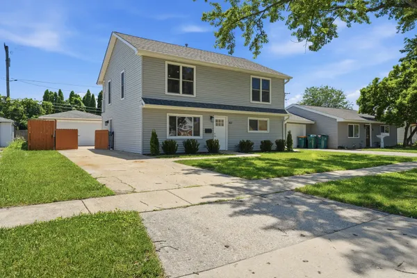 163 W MANCHESTER DR