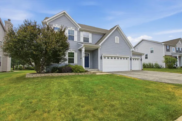 3016 MONTEREY LN