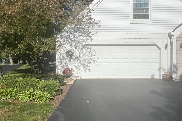 413 COUNTRY LANE CT