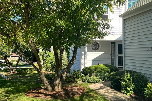 413 COUNTRY LANE CT