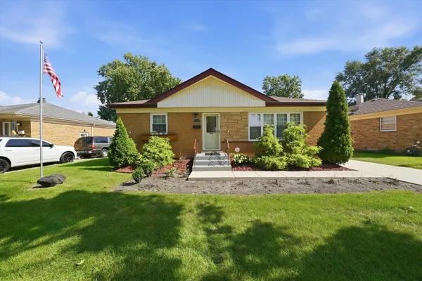11201 MANDEL CT