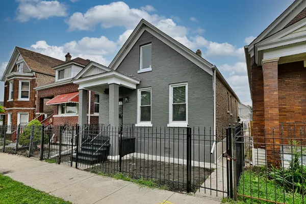 1645 S KEELER AVE